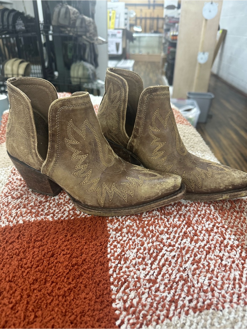 Ariat DIXON Ankle Boots